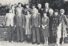Pedagogický sbor v jubilejním roce 1985.